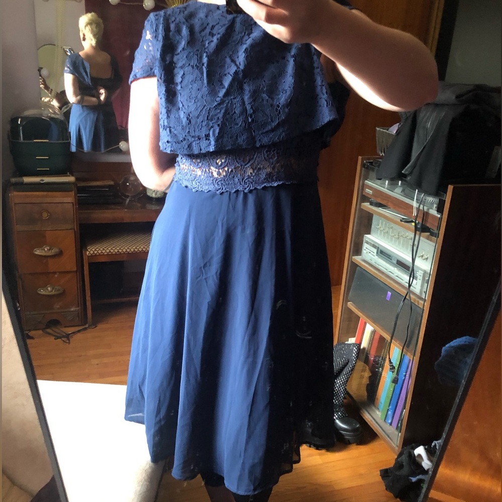 *BOOHOO* lace dress